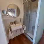 Rossodisera بيت ضيافة سارزانا