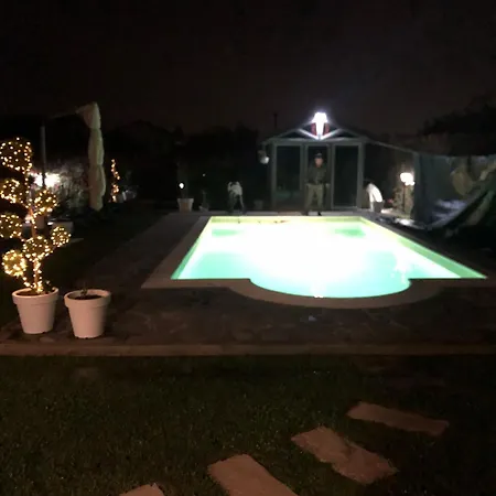 ゲストハウス Rossodisera